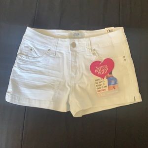 HIGHRISE SHORTS (WHITE)
